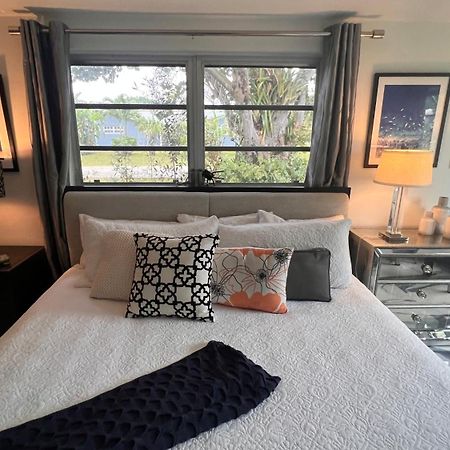 Paradise Gardens-Wilton Manors- Male Only Экстерьер фото