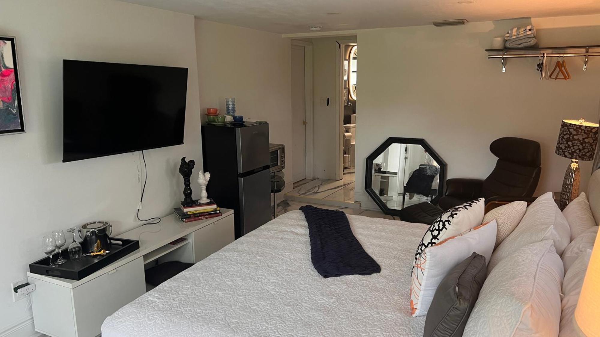 Paradise Gardens-Wilton Manors- Male Only Экстерьер фото
