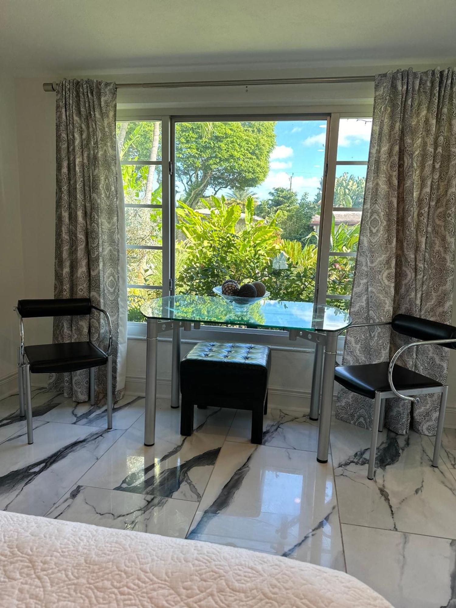Paradise Gardens-Wilton Manors- Male Only Экстерьер фото