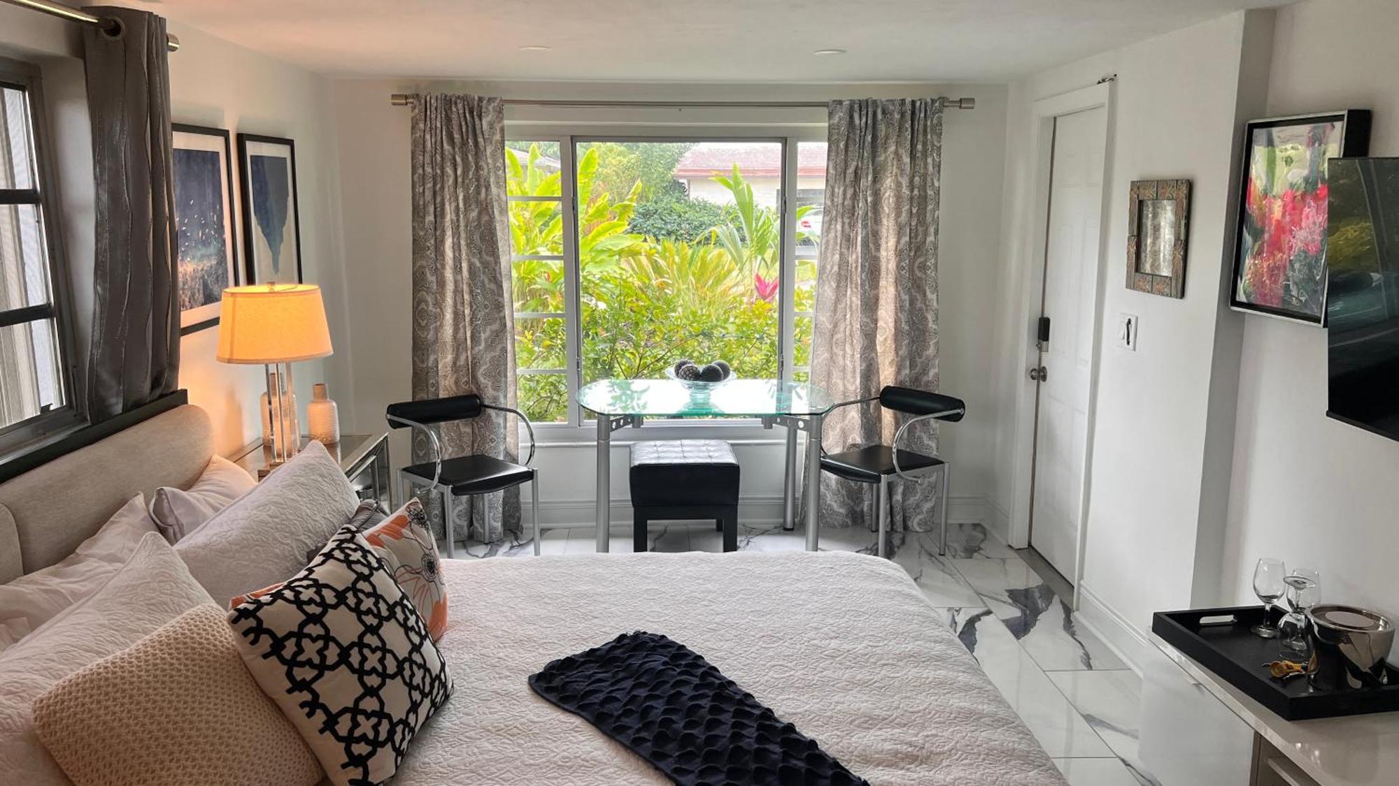 Paradise Gardens-Wilton Manors- Male Only Экстерьер фото